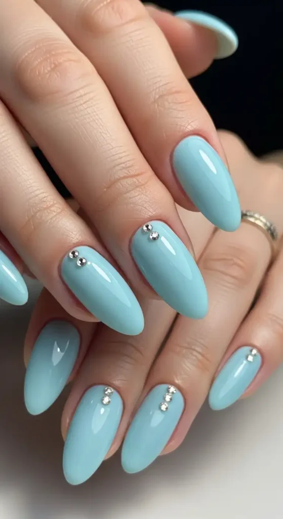 baby-blue-elegant-nails